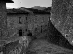 paese Uzzano